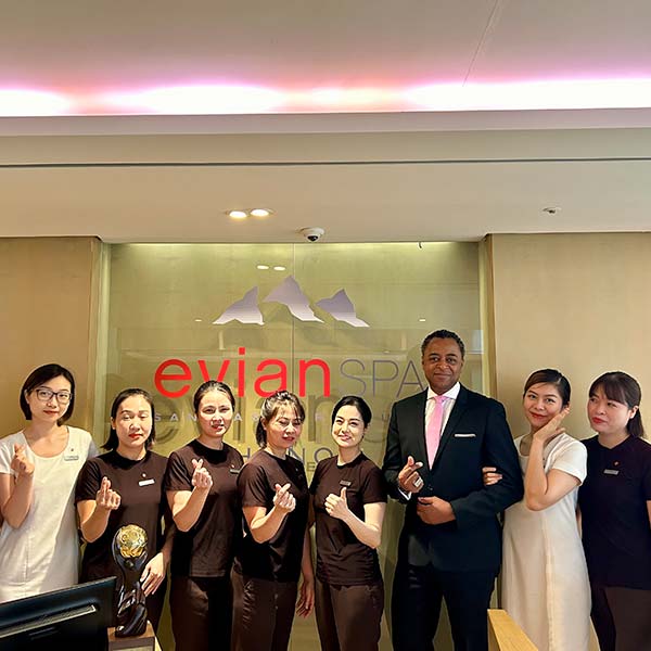 33 equipe evianspa hanoi
